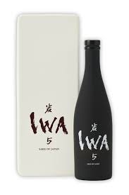 IWA 5 SAKE JUNMAI DAIGINJO JAPAN 720ML